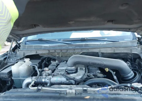 2016 Nissan Titan Xd Pro-4X Diesel z USA, uszkodzony, nr VIN 1N6BA1F42GN502492